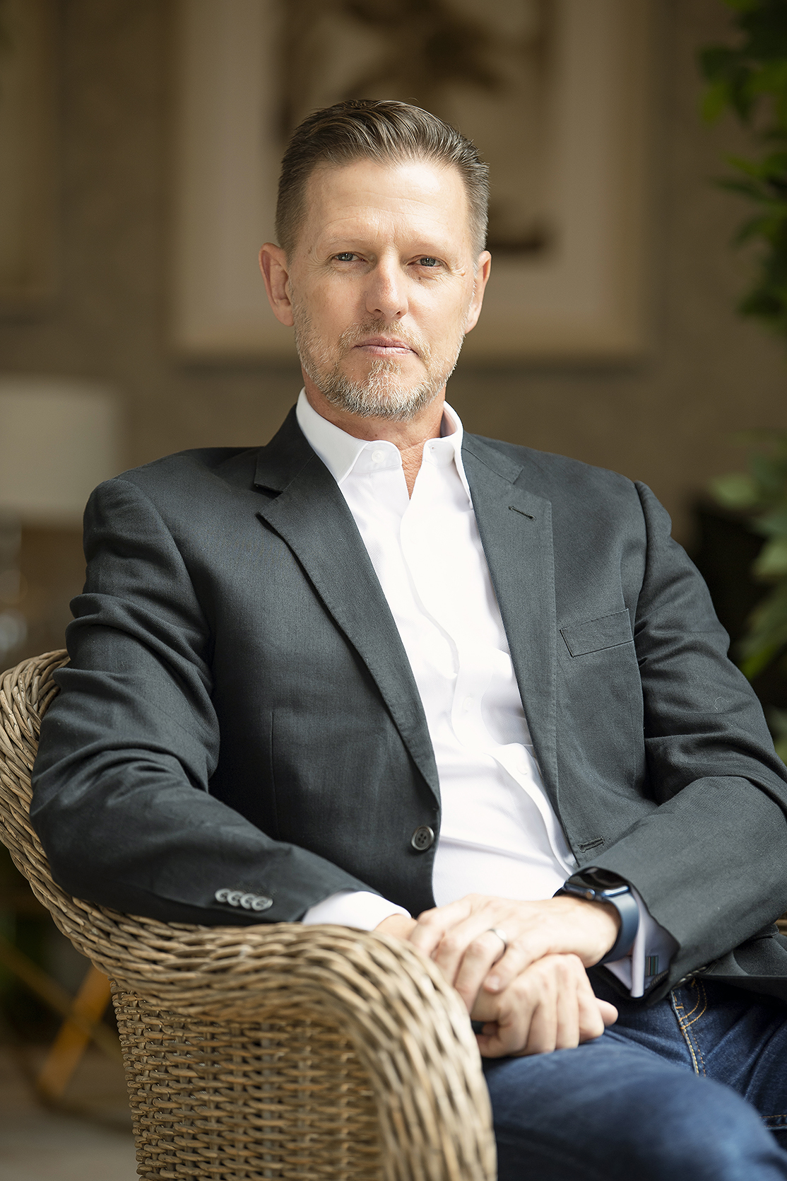 Corporate Headshots Professional Male LinkedIn portrait by Kevin Mark Pass